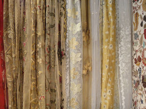 a Antiques - net embroidered curtains - Vitrage
