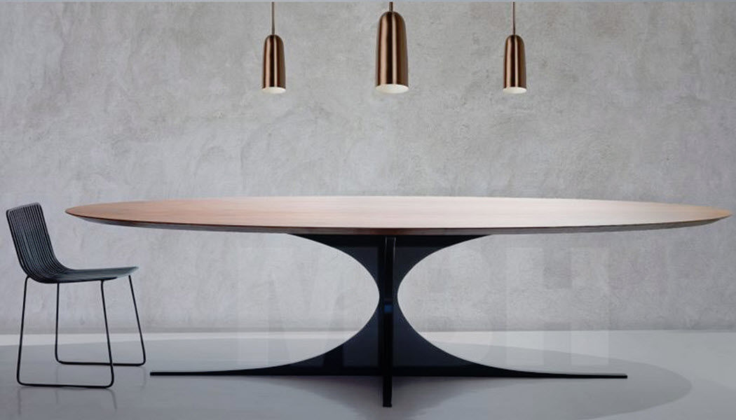 MBH INTERIOR Oval dining table Dining tables Tables and Misc.  | 