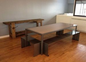 DOUCEUR BRUTE -  - Conference Table