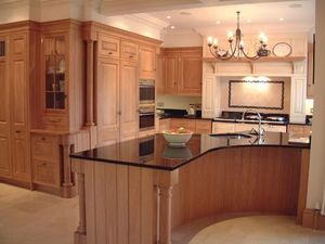 Acanthus -  - Traditional Kitchen