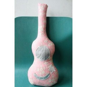 CREME ANGLAISE - crème anglaise - mini guitare hochet rose - - Rassel