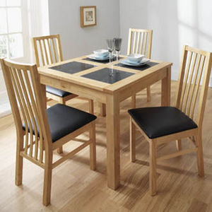 Bentley Designs - square dining table - Mesa De Comedor Cuadrada